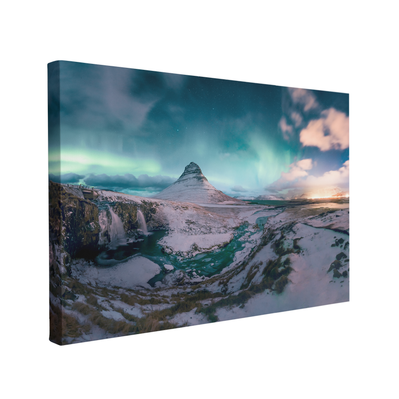 Kirkjufell Northern Lights, Iceland Photography - Canvas Print Wall Art Décor Whelhung